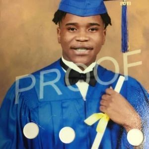 Meet your Posher, Lawrence